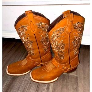 AGAVE WOMENS BOOTS SIZE 9-1/2 MADE IN MEXICO - WORN ONCE